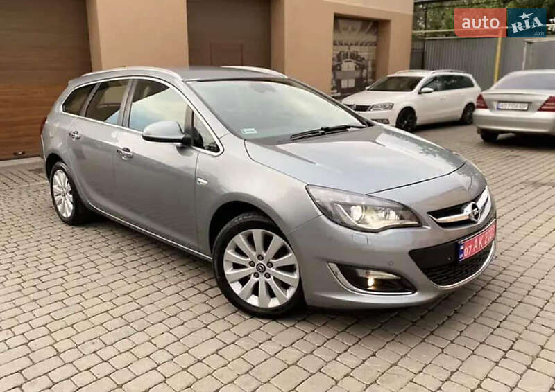 Универсал Opel Astra 2012 в 