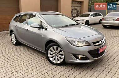 Универсал Opel Astra 2012 в 