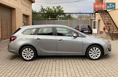 Универсал Opel Astra 2012 в 