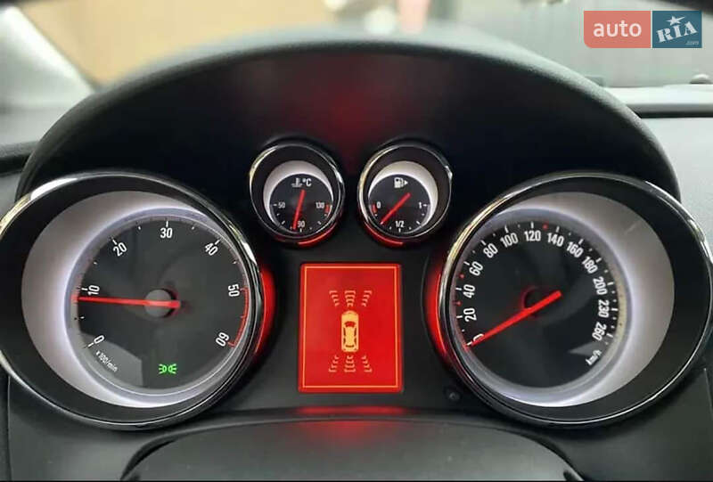 Універсал Opel Astra 2012 в Виноградові