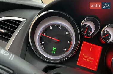 Универсал Opel Astra 2012 в 