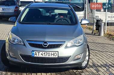 Універсал Opel Astra 2011 в Богородчанах