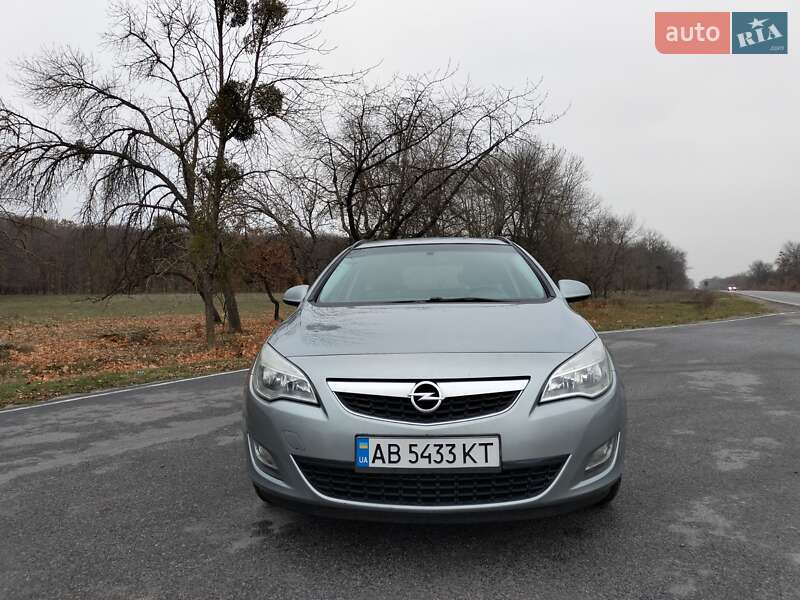 Универсал Opel Astra 2011 в Гнивани фото 2 Универсал Opel Astra 2011 в Гнивани