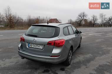 Универсал Opel Astra 2011 в 