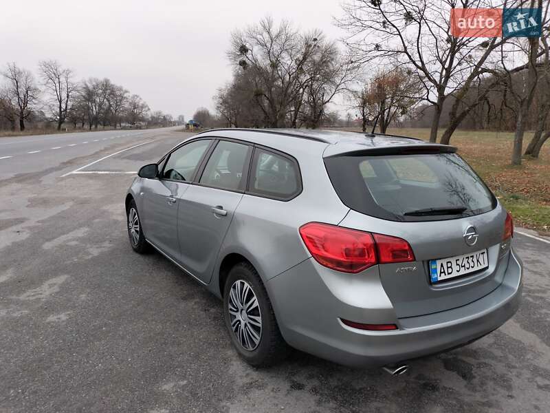 Универсал Opel Astra 2011 в Гнивани фото 4 Универсал Opel Astra 2011 в Гнивани