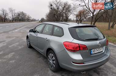 Универсал Opel Astra 2011 в 