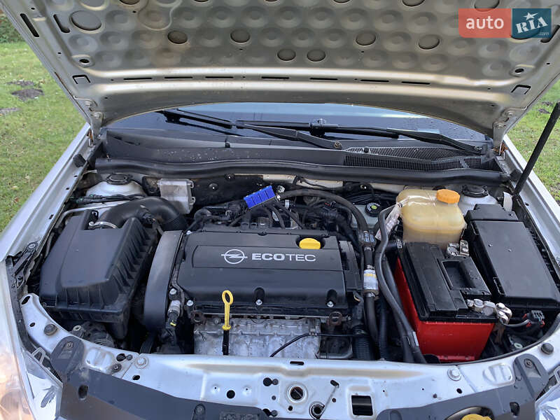 Универсал Opel Astra 2009 в Кременце