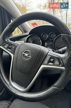 Универсал Opel Astra 2011 в Киеве