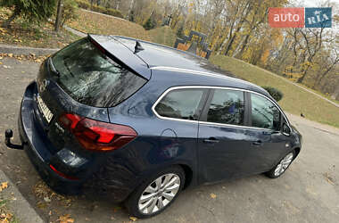 Универсал Opel Astra 2011 в Киеве