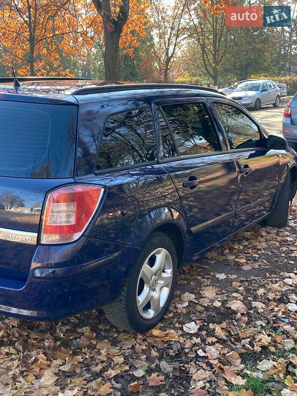 Универсал Opel Astra 2007 в Виноградове