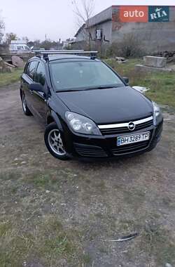 Хэтчбек Opel Astra 2005 в Измаиле