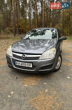 Хетчбек Opel Astra 2007 в Києві