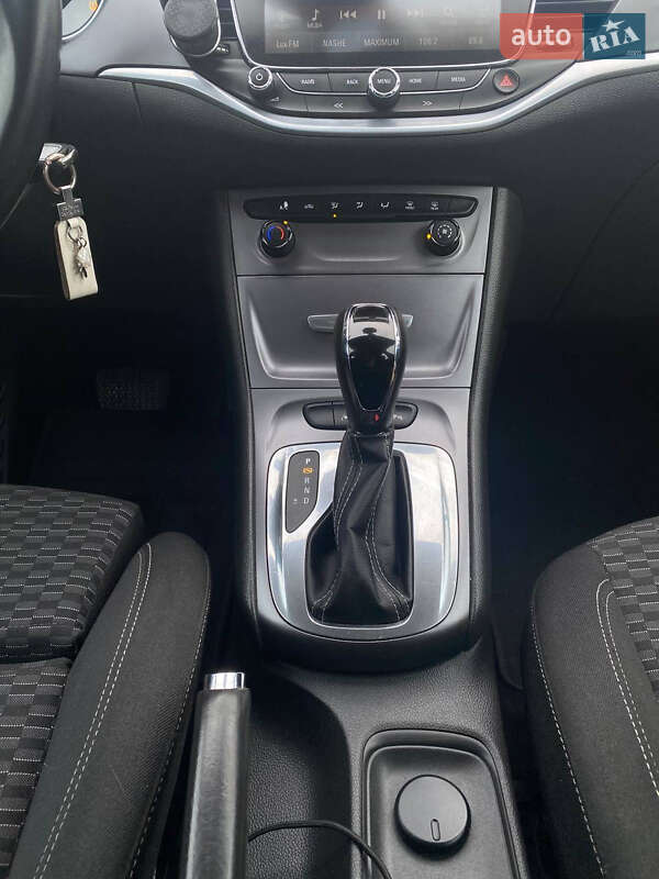 Универсал Opel Astra 2016 в Луцке