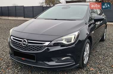 Універсал Opel Astra 2017 в Луцьку