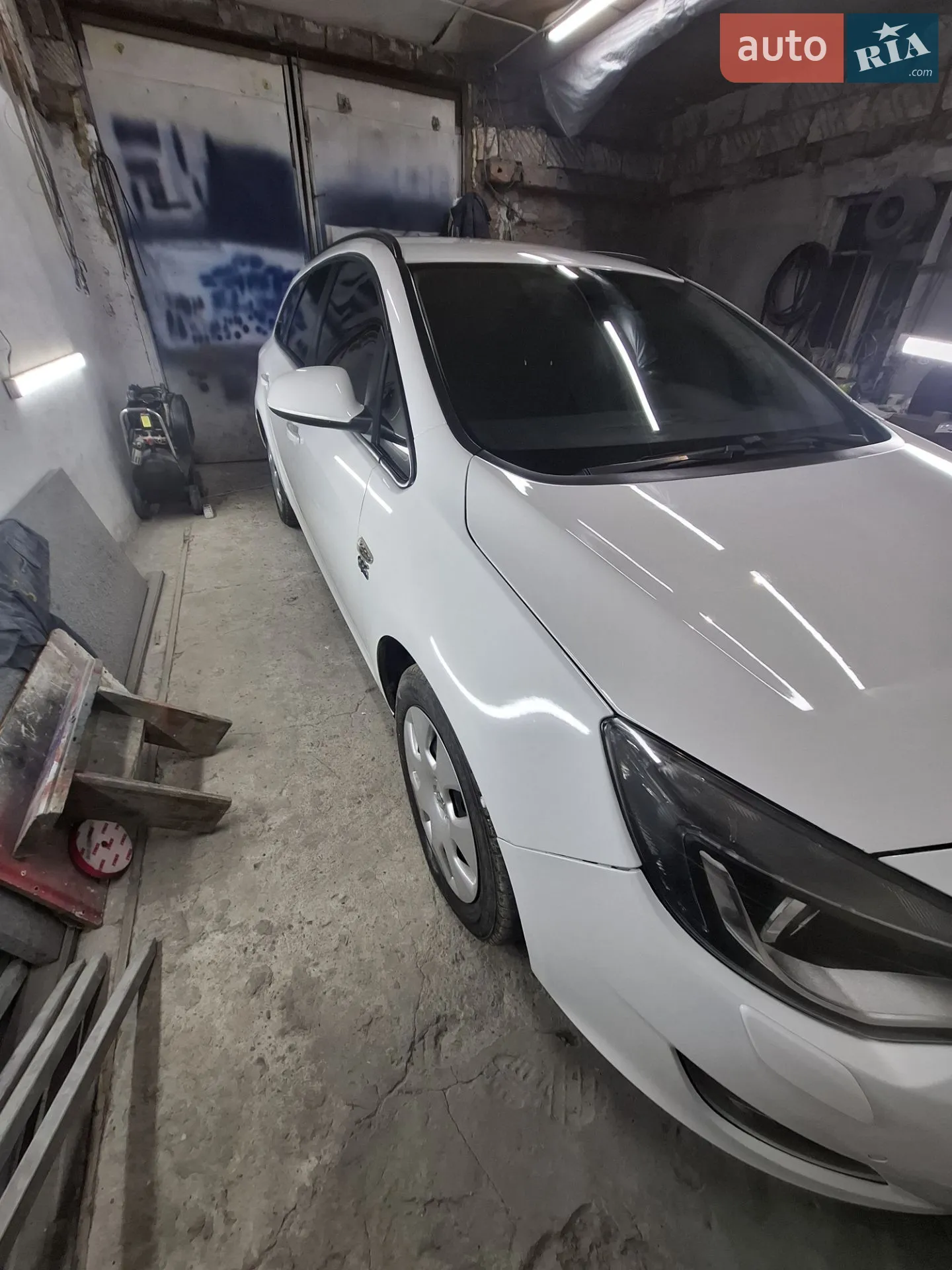 2011 Opel Astra - мініатюра 2