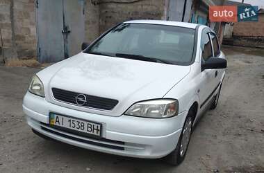 Седан Opel Astra 2004 в Лохвице