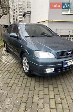 Седан Opel Astra 2004 в Львове