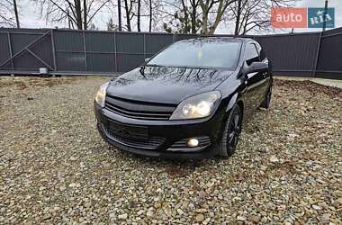 Купе Opel Astra 2009 в Львове