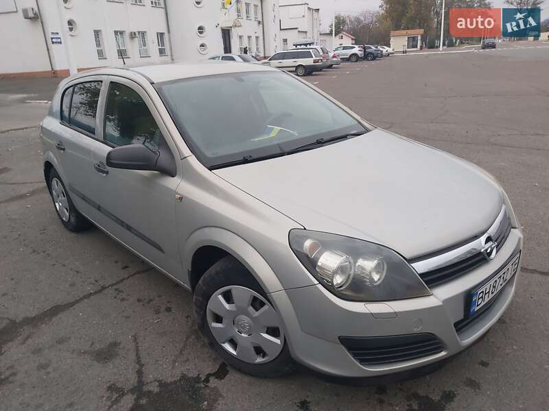 Хетчбек Opel Astra 2006 в Ізмаїлі