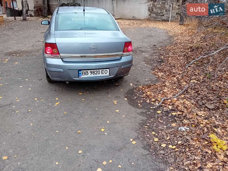 Седан Opel Astra 2008 в Дружковке