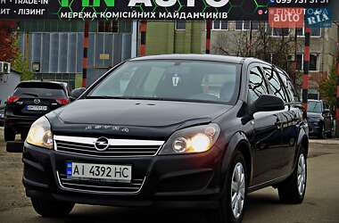 Универсал Opel Astra 2011 в Черкассах