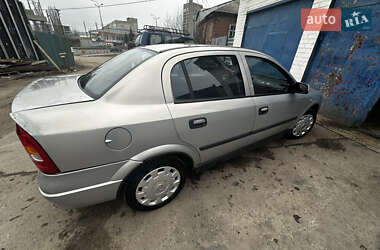 Седан Opel Astra 2006 в Харькове