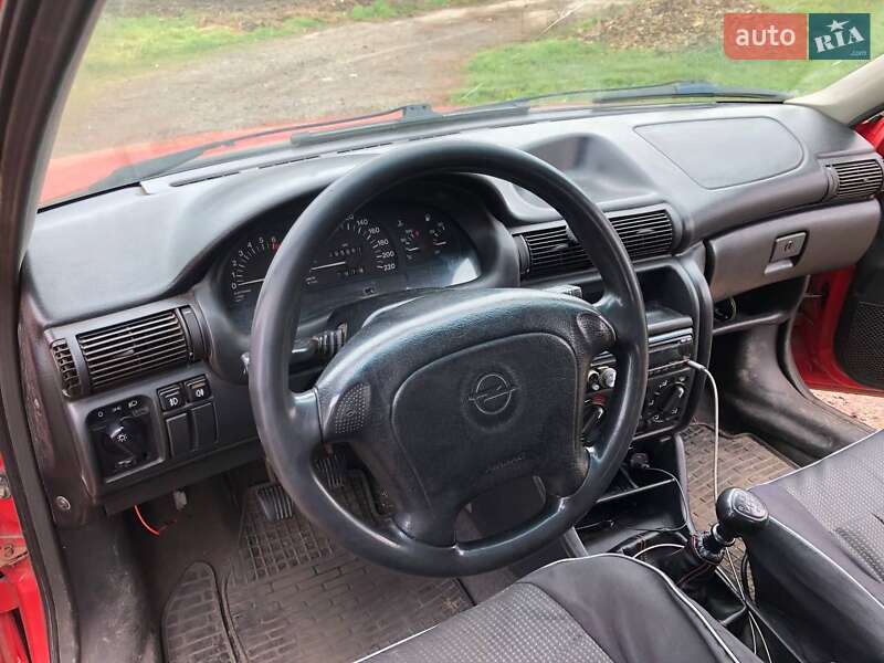 Хэтчбек Opel Astra 1995 в Одессе фото 8 Хэтчбек Opel Astra 1995 в Одессе