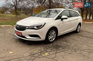 Універсал Opel Astra 2019 в Кривому Розі