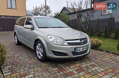 Универсал Opel Astra 2008 в Ровно