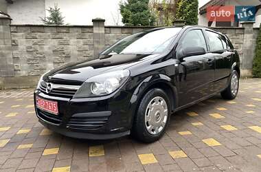 Хэтчбек Opel Astra 2005 в Ровно