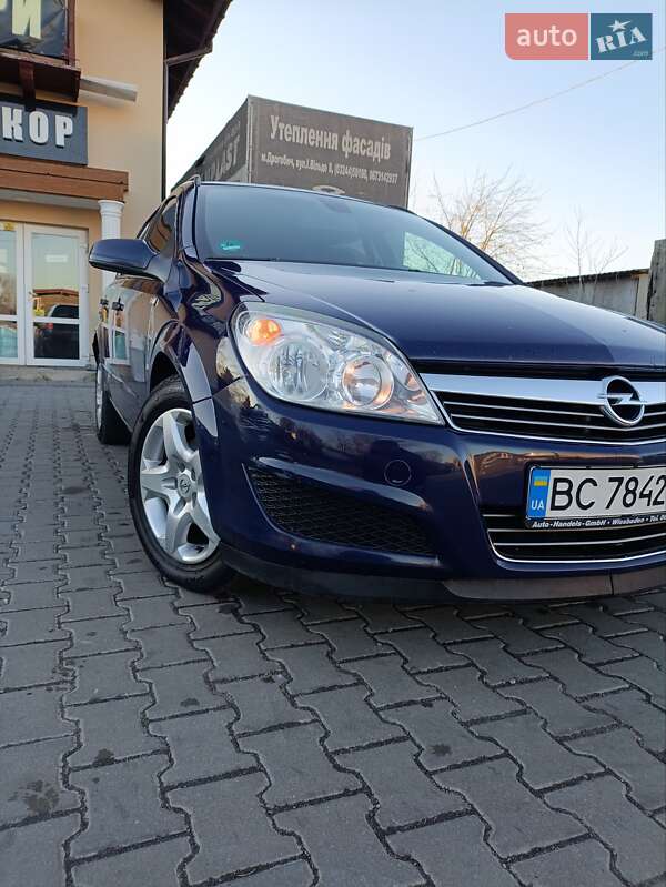 Універсал Opel Astra 2008 в Дрогобичі