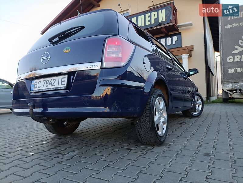 Універсал Opel Astra 2008 в Дрогобичі