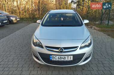 Универсал Opel Astra 2015 в Львове