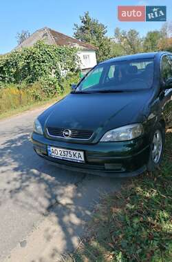 Хэтчбек Opel Astra 1998 в Хусте