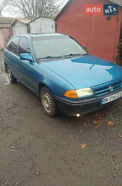 Хетчбек Opel Astra 1992 в Квасилові