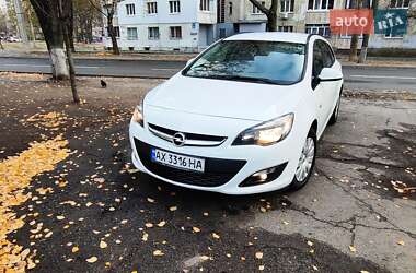 Універсал Opel Astra 2014 в Харкові