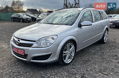 Универсал Opel Astra 2007 в Луцке