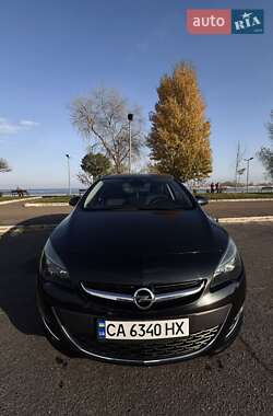 Универсал Opel Astra 2015 в Черкассах