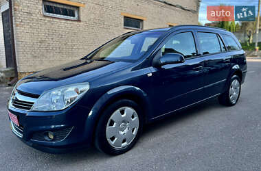 Универсал Opel Astra 2008 в Ровно