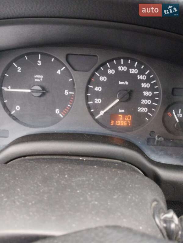 Универсал Opel Astra 2001 в Звягеле
