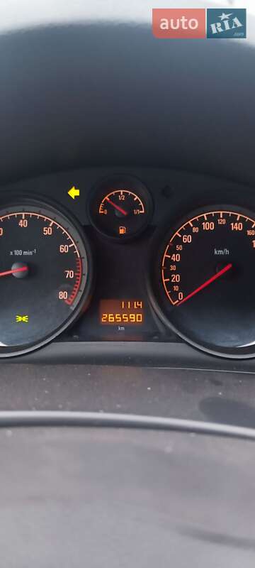 Универсал Opel Astra 2011 в Виннице