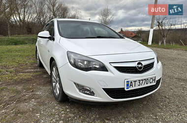 Универсал Opel Astra 2012 в Коломые