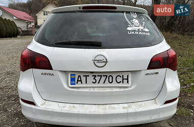 Универсал Opel Astra 2012 в Коломые