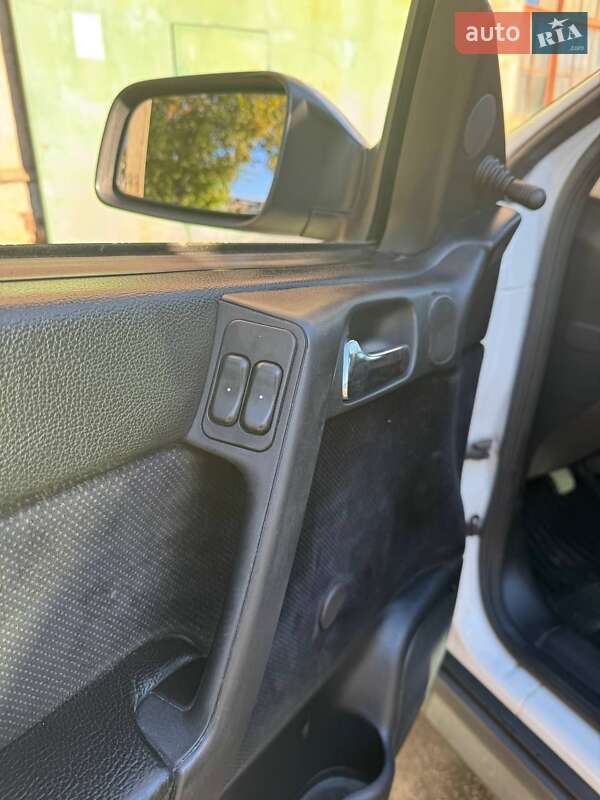 Универсал Opel Astra 2001 в Запорожье