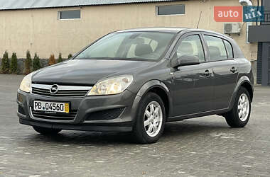 Хэтчбек Opel Astra 2009 в Житомире