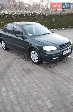 Седан Opel Astra 2003 в Турці