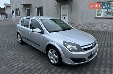 Хэтчбек Opel Astra 2007 в Луцке