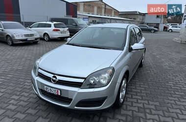 Хэтчбек Opel Astra 2007 в Луцке