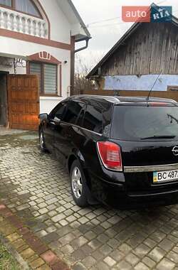 Универсал Opel Astra 2008 в Стрые