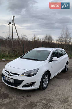 Универсал Opel Astra 2014 в Стрые